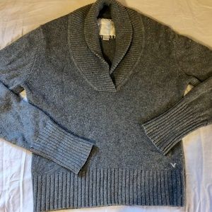 American Eagle pullover sweater